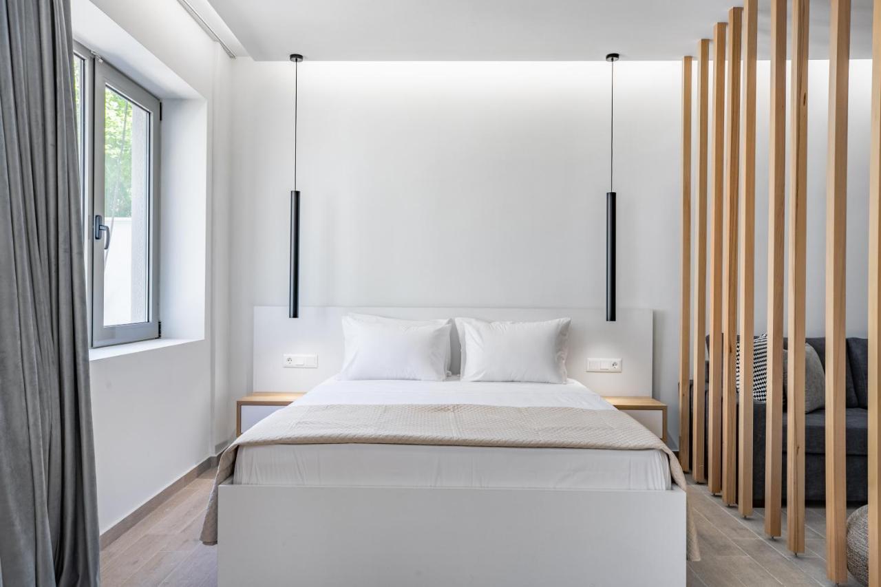 Central Boutique Apartment A2 Athena Bagian luar foto